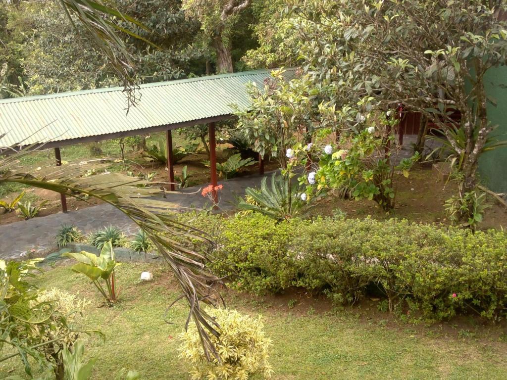 Hostel Villa Verde Монте-Верде Экстерьер фото
